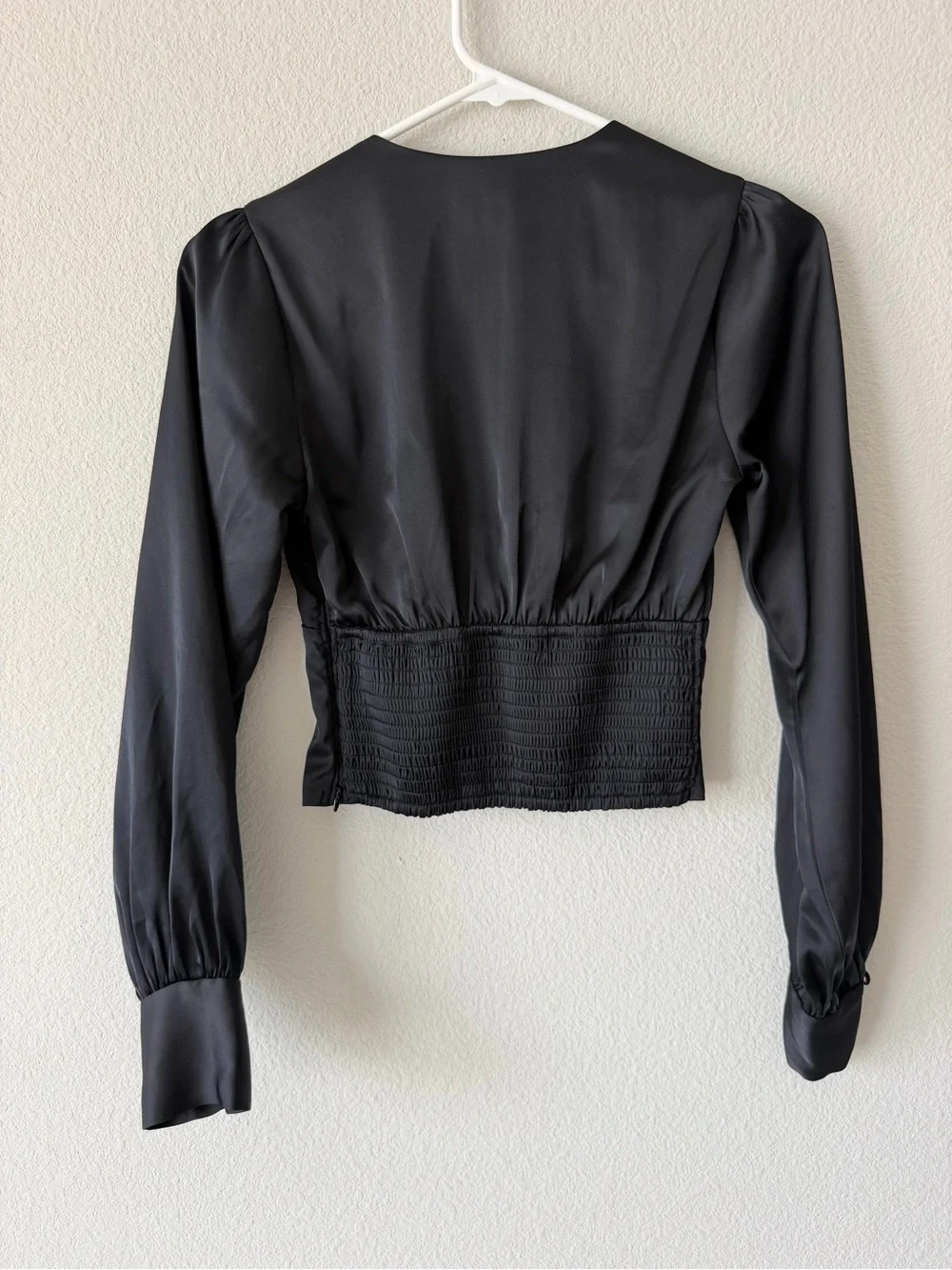 Abercrombie & Fitch Satin Plunge V-Neck Blouse Smoked Waist Puff Sleeve Top XXS